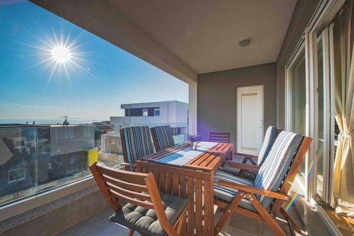 Blue Sky, Modern Sea View Apartment Новаля Екстер'єр фото